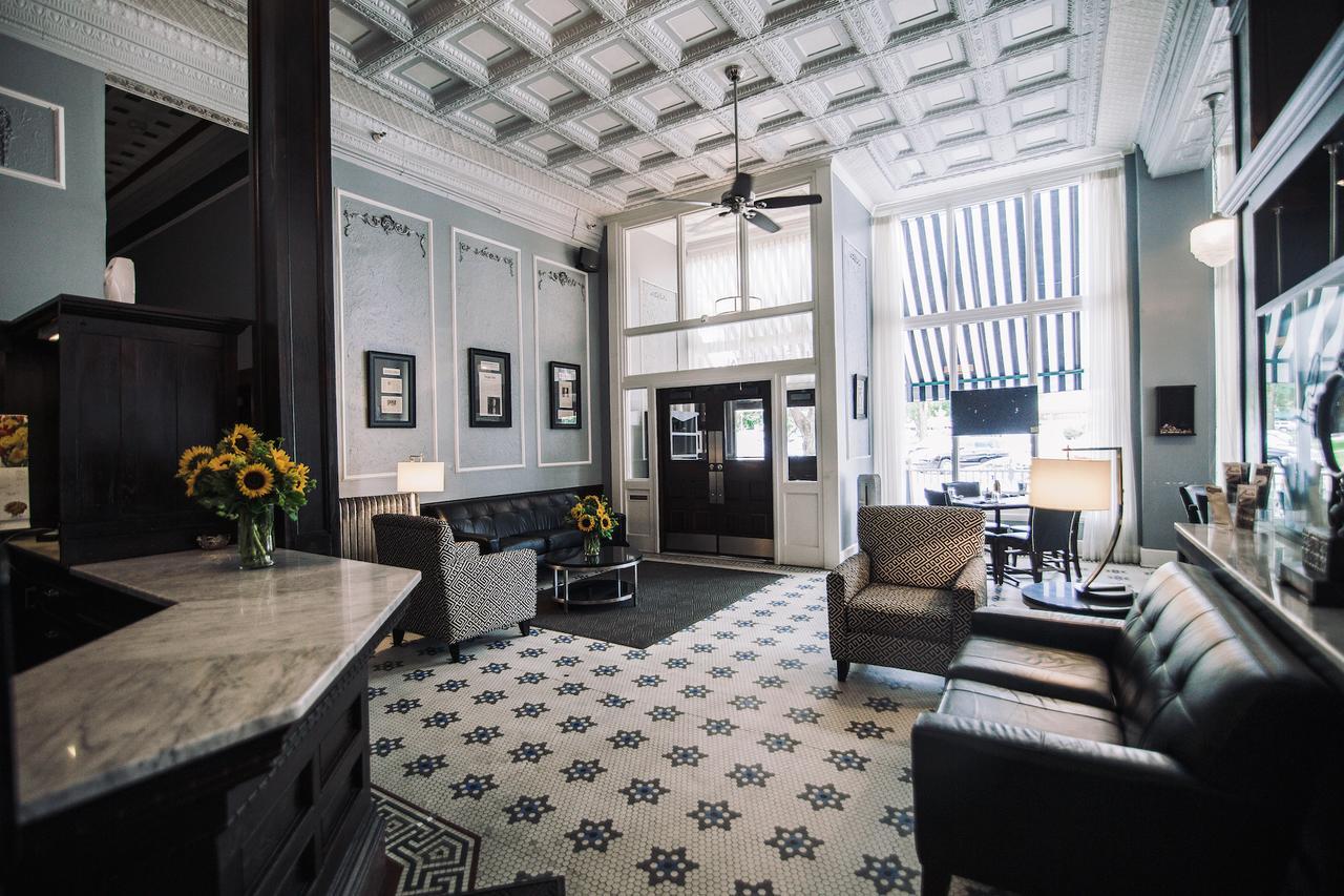 The Continental Hotel Centerville Ngoại thất bức ảnh